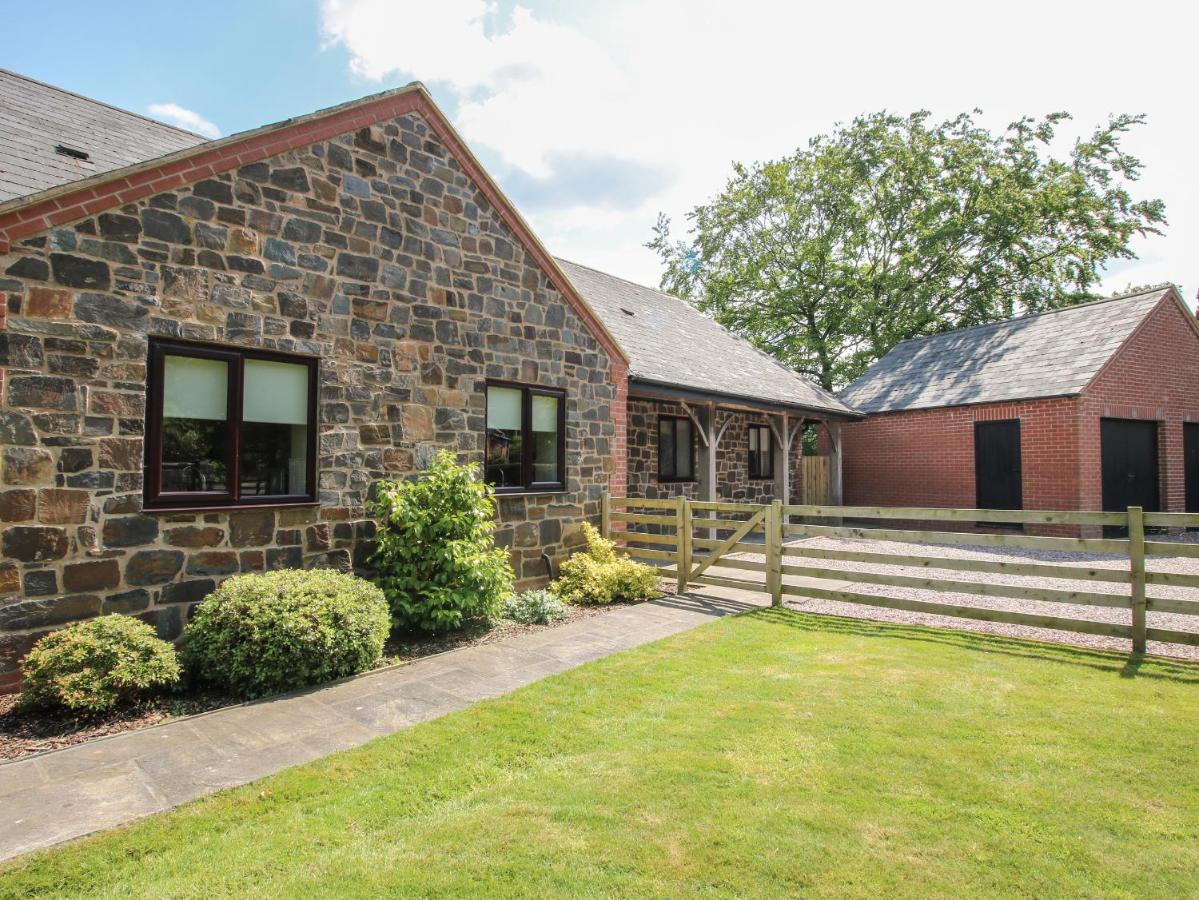 The Marshes Vila Welshpool Exterior foto